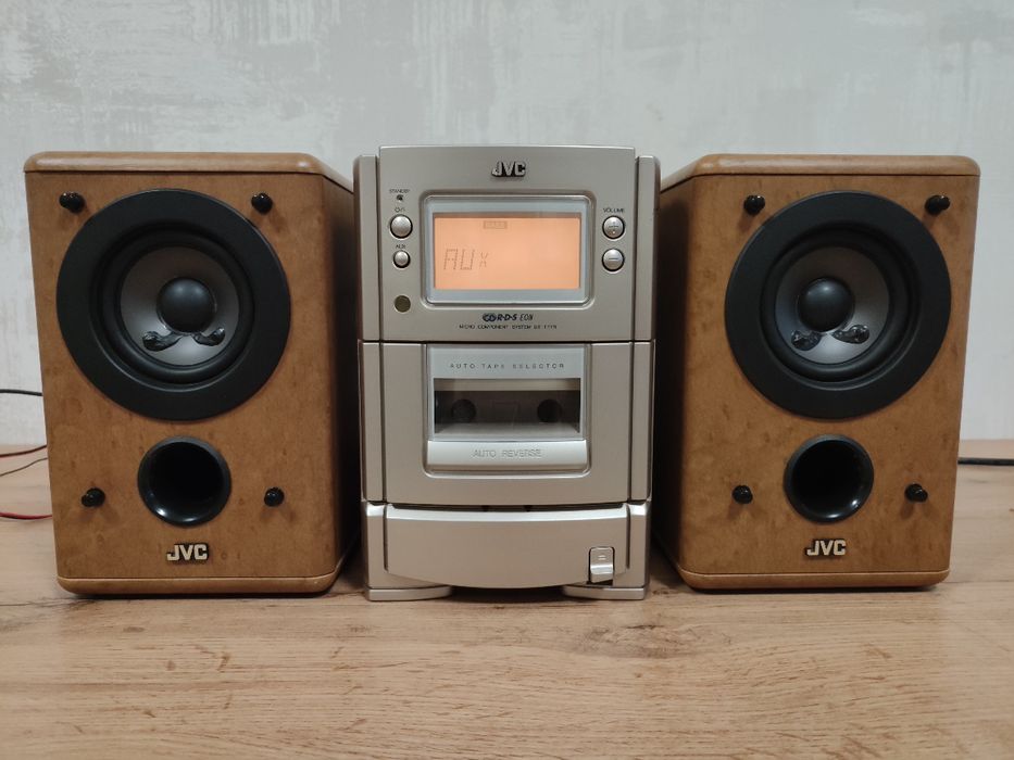 JVC  UX-T77R - музыкальный мини-центр