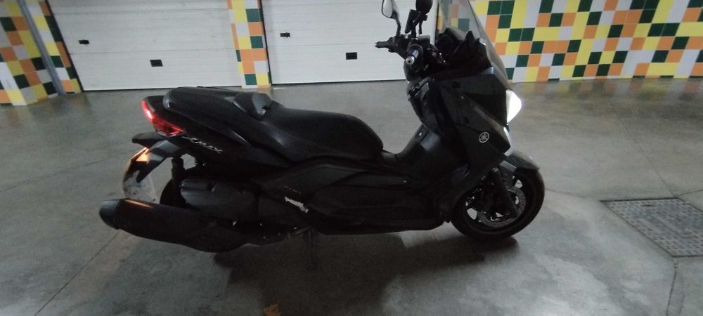 Yamaha Xmax 400 ( já foi vendida.)