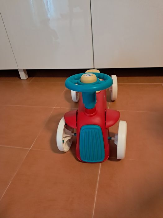 Carrinho/brinquedo para bebe Clementoni