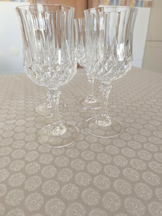 4 copos de cristal para vinho