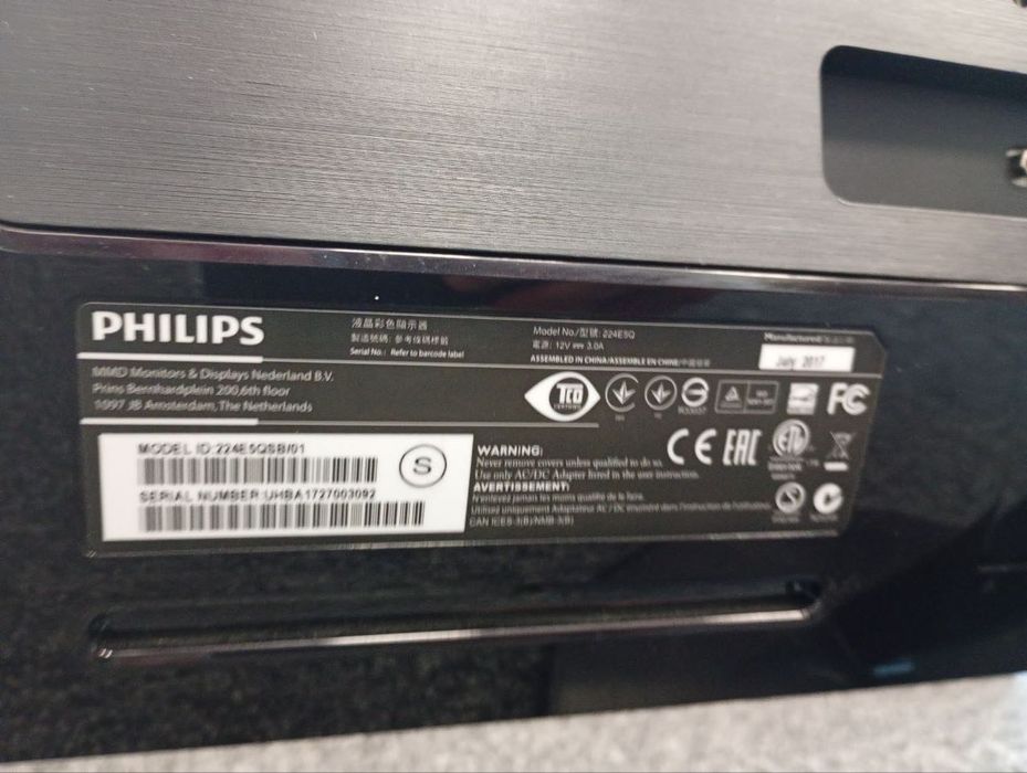 4 Monitory 22" Dell P2217H i 2 Philips 224E5 Full HD IPS