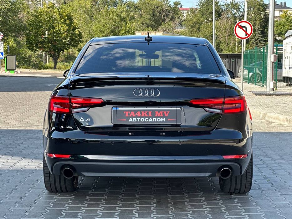 Продам Audi A4 Premium 2016