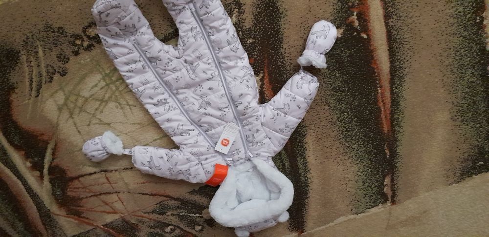 Kurtka.Kurteczka.Kombinezon.Nowy.Rozmiar 68.Firma Cool Club.80 zł.