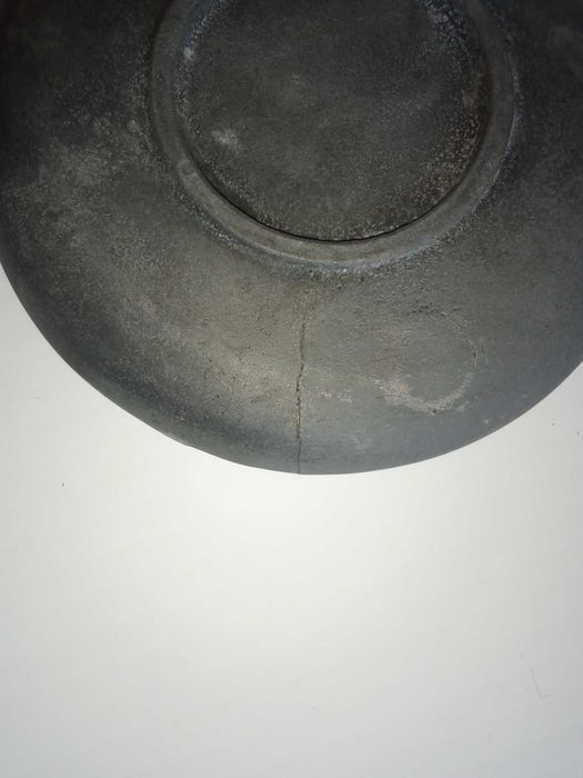 Cinzeiro publicitário Banco Nacional Ultramarino, em metal