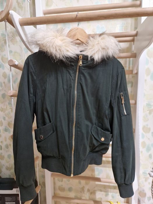 Продам курточку укороченную