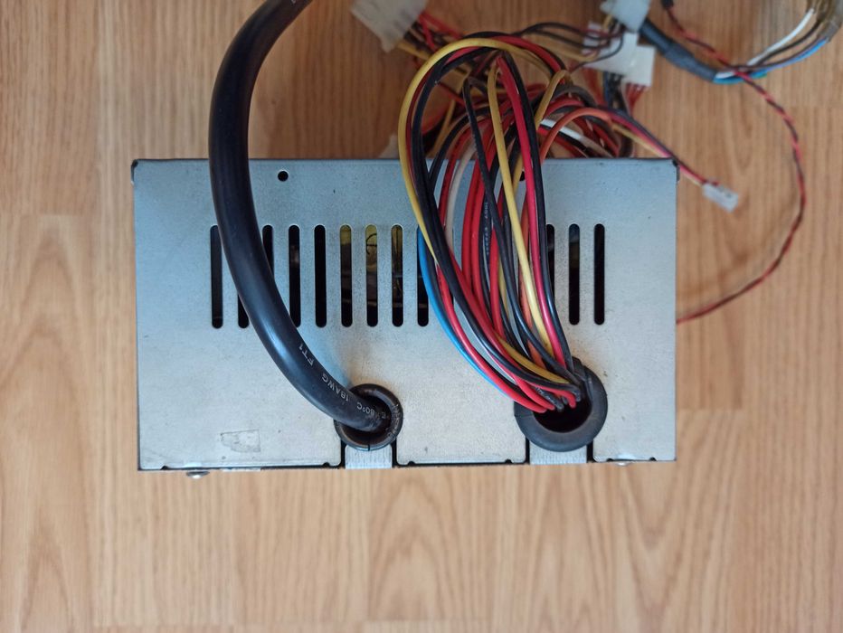 Zasilacz komputerowy Linkworld AT AUX 200 W