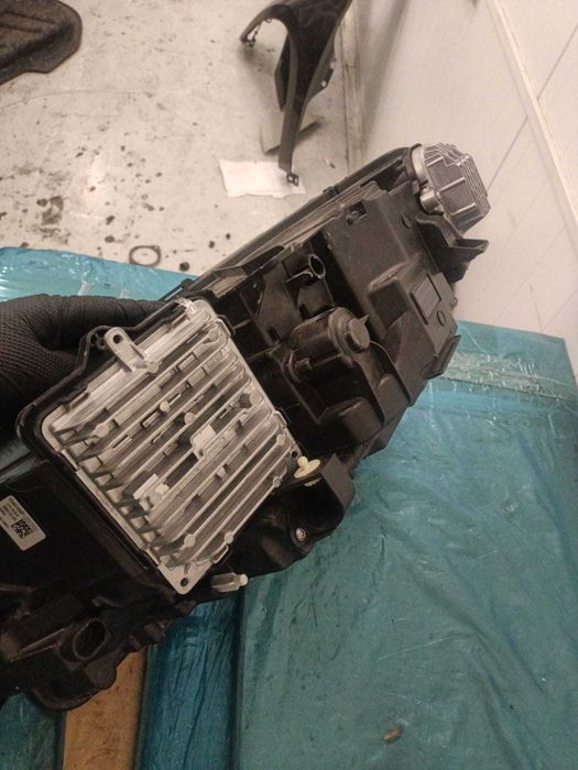 lampy full LED Volvo S/V90 polift