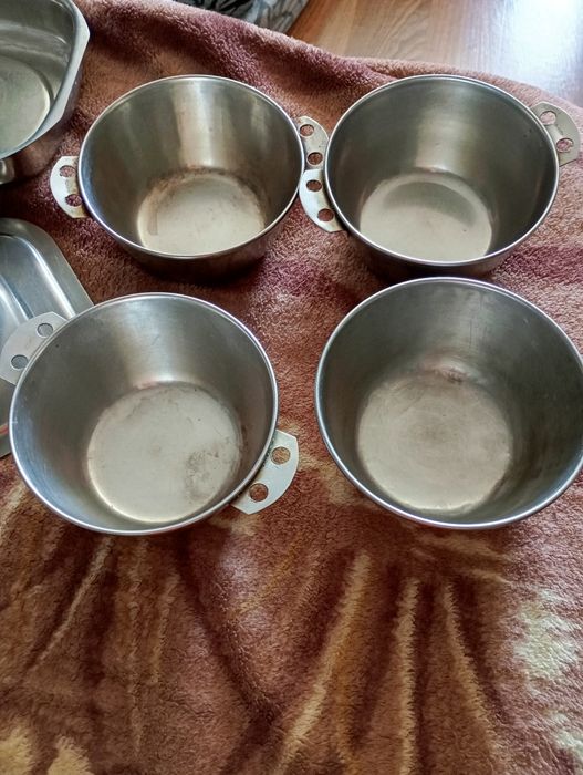 Продам судочки, лотки з кришками, нержавійка