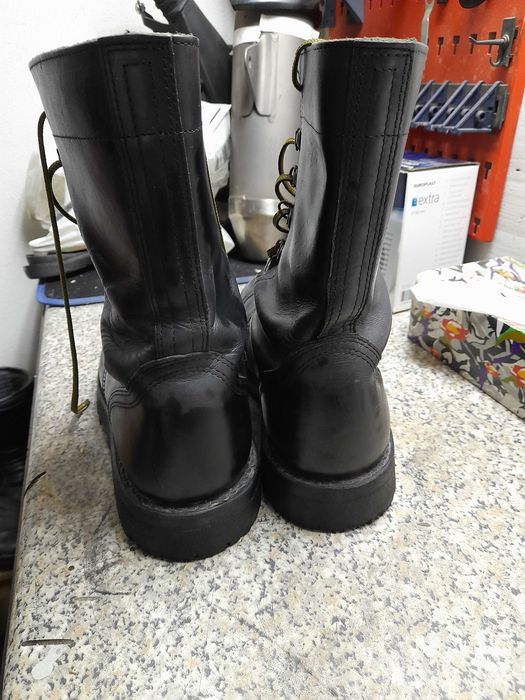 Botas de paraquedista novas n° 37 e n° 41. Troco por 39/40