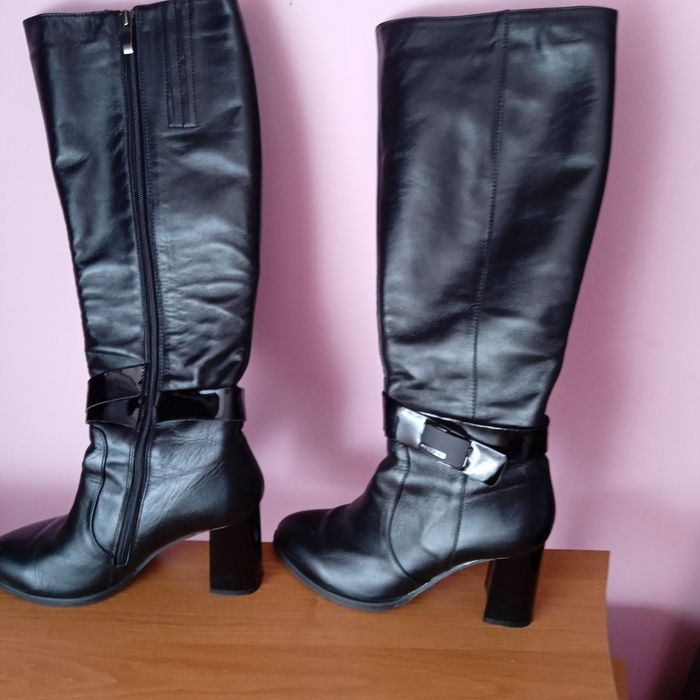 Продам взуття шкіряне зимове.