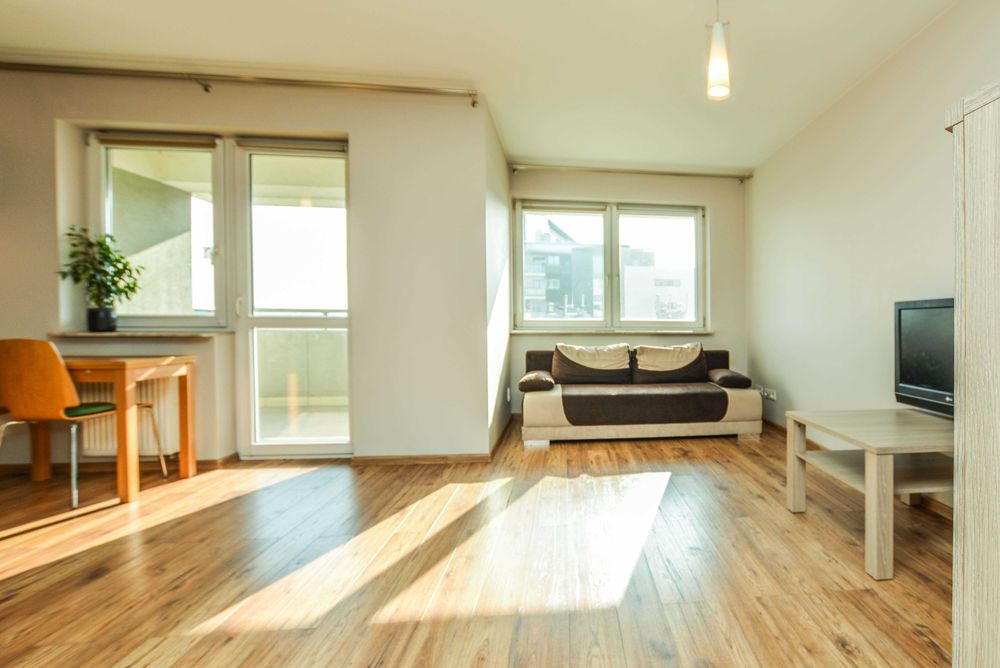 Ruczaj / ul. Miłkowskiego 11a / budynek "Konstelacja"