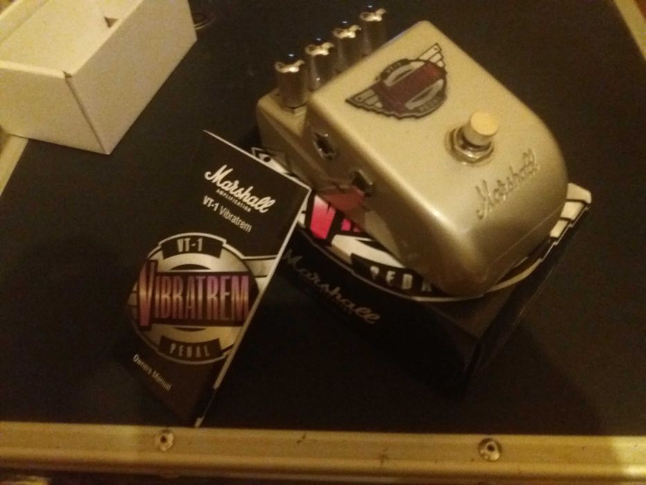 Marshall vt-1 Vibratrem vibrato i tremolo stereo