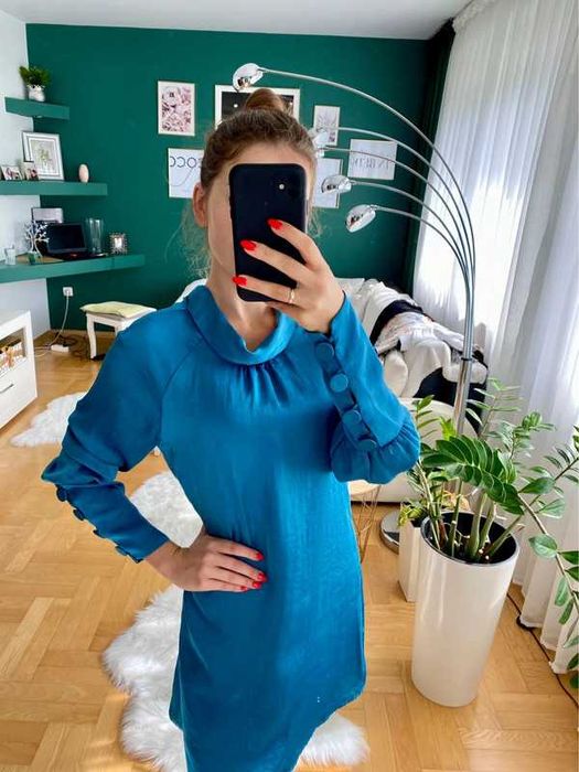 Elegancka turkusowa sukienka Stile Benetton