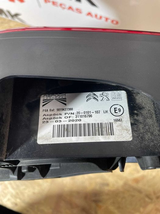 Farolim traseiro direito Peugeot Rifter 2021