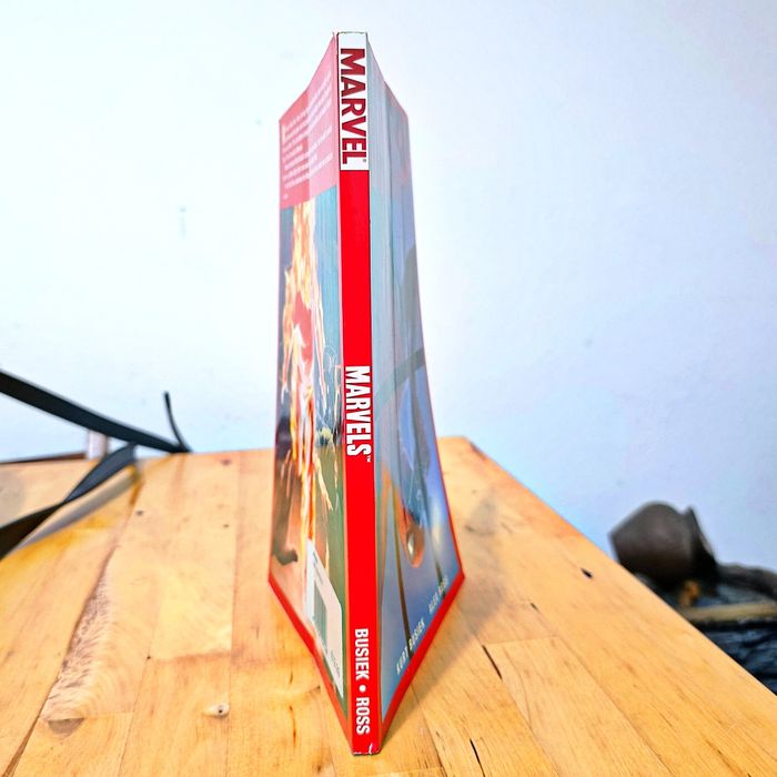 Marvels (Busiek,Ross)