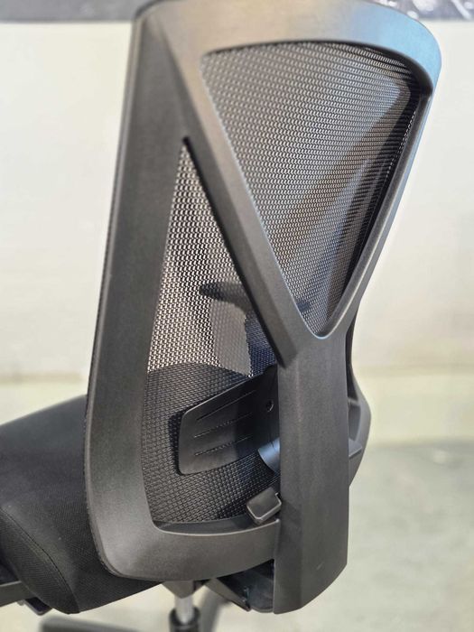 Krzesło obrotowe czarne do biurka / TRANSPORT GRATIS