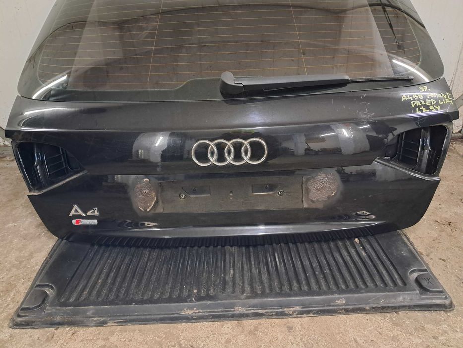 AUDI A4 B8 S-line przed Lift Avant kombi klapa pokrywa bagażnika LZ9Y