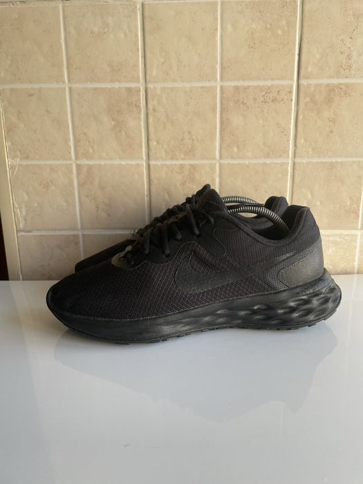 Nike Revolution 7 , розмір 42,5