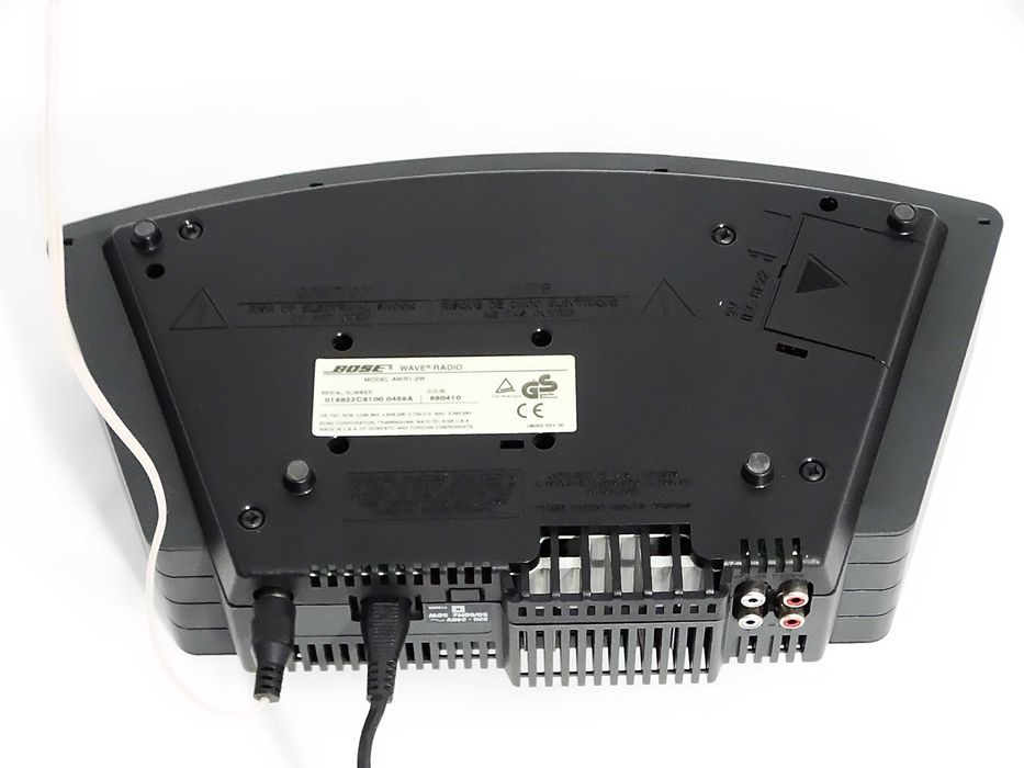 BOSE Wave Radio AWR1-2W, AM/FM, Alarm, Clock, AUX Pilot