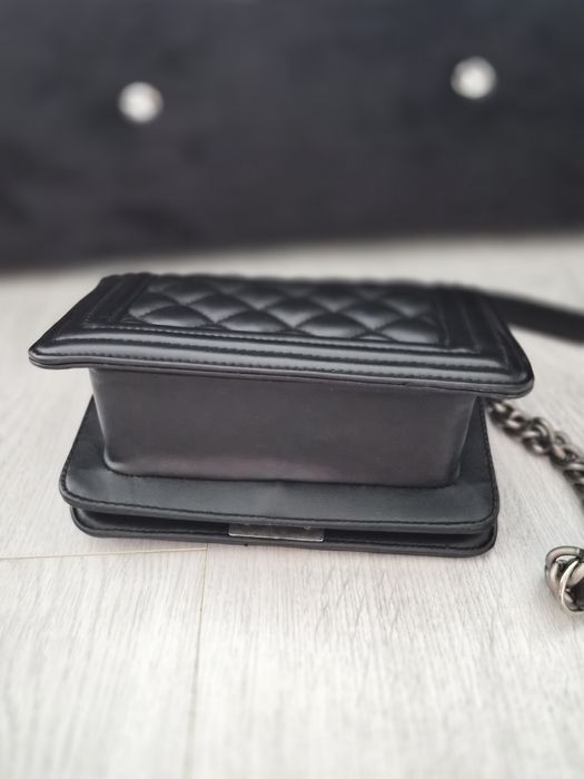 Chanel mala elegancka czarna torebka
