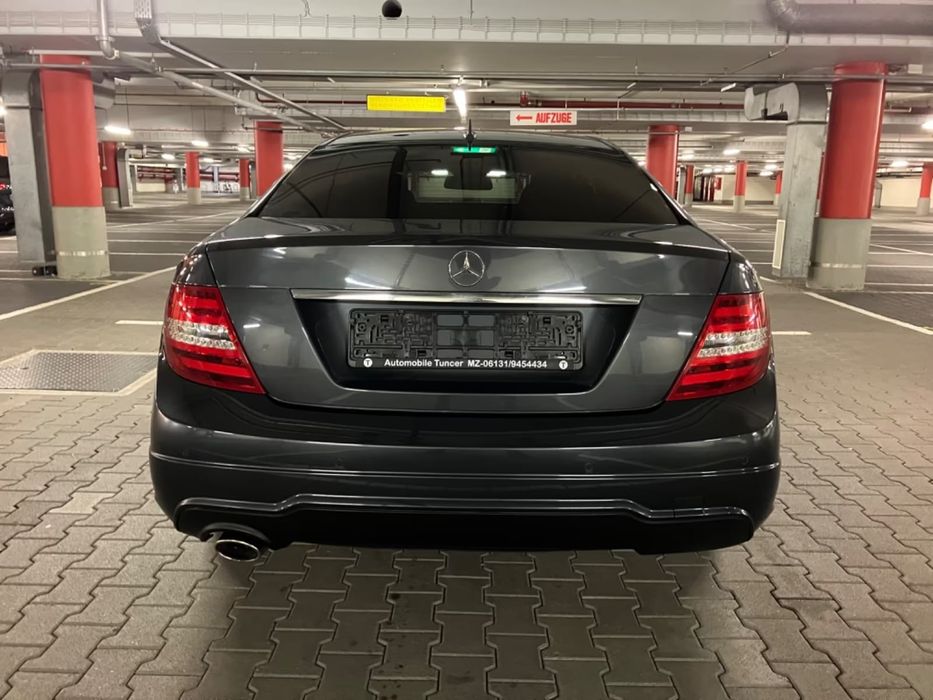 Mercedes-Benz C 250 — fotografia 6