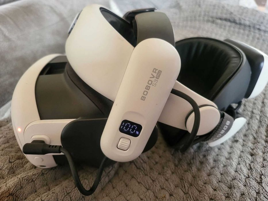 Gogle Meta Quest 3 128 Gb + Opaska S3 PRO WIATAK z Aku 10.000