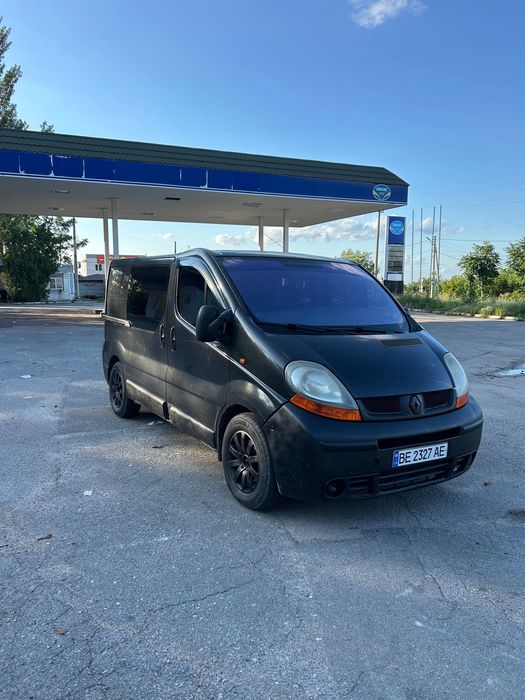 Продам машину Рено Trafic