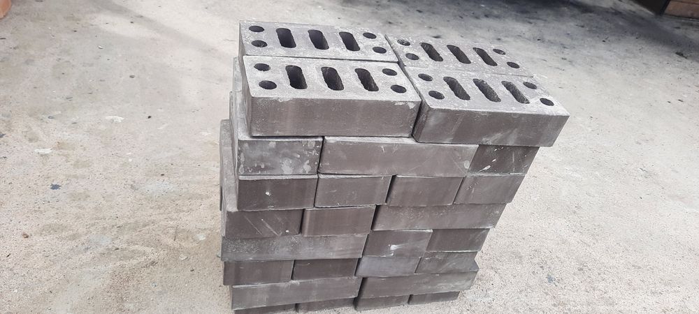 Tijolo barro cinzento