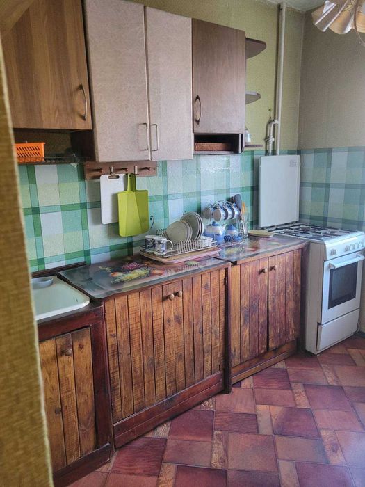 Оренда 1 к.квартири вул.Демїїівська39,метро Деміївська 5хвилиин!