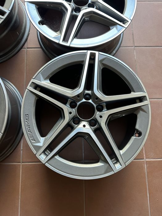 Jantes Mercedes AMG W177 18 polegadas - como novas
