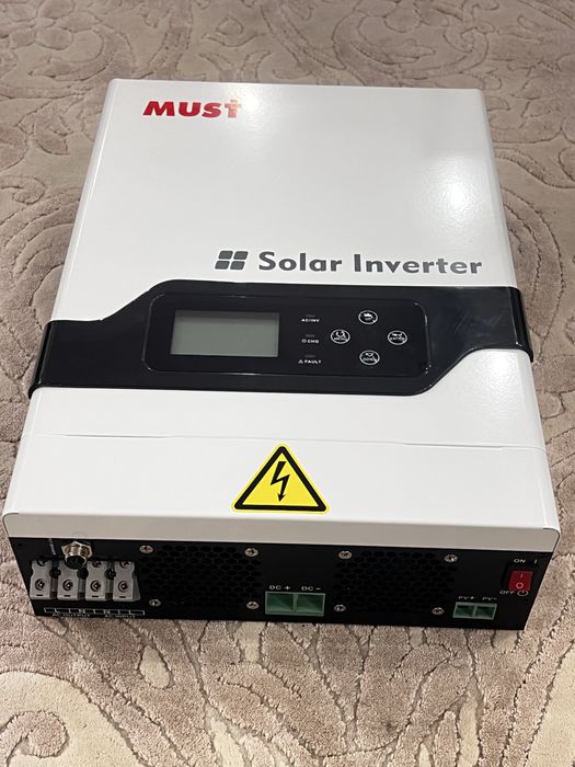 Гібридний сонячний інвертор Must  3.2 кВт / 24в / МРРТ 60А