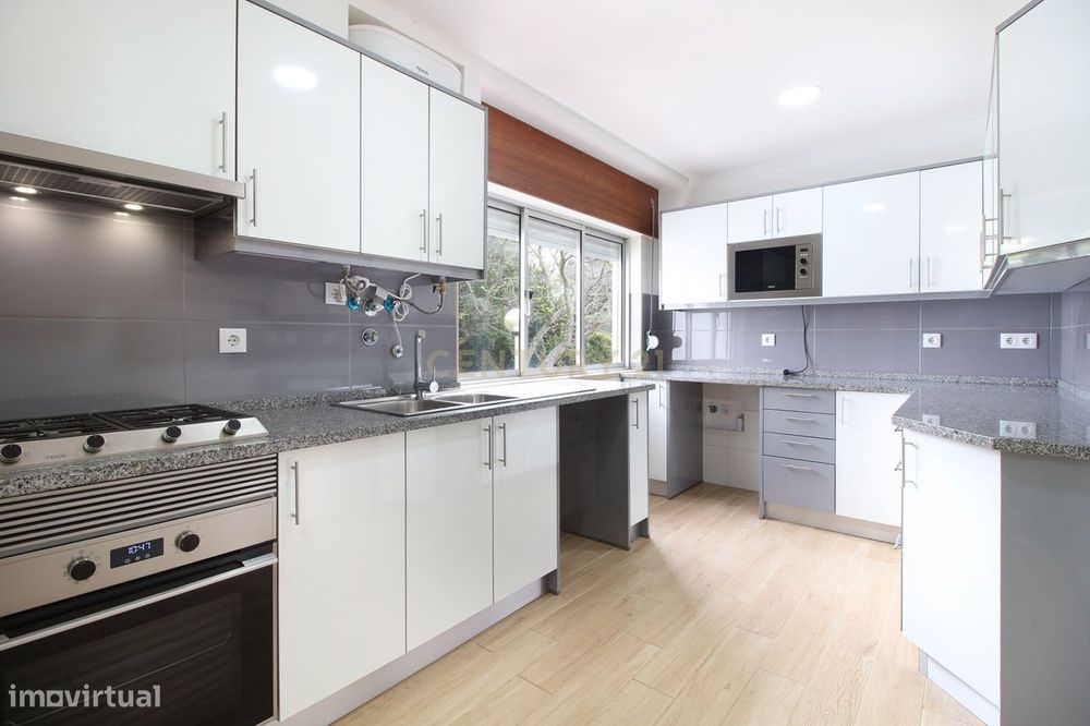 Apartamento T3 | Rio de Mouro | Excelente Oportunidade de Investimento