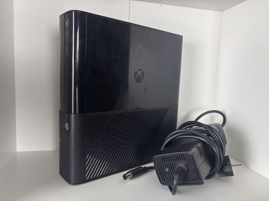 Konsola Xbox 360 Slim E 120 gb Zasilacz GWARANCJA
