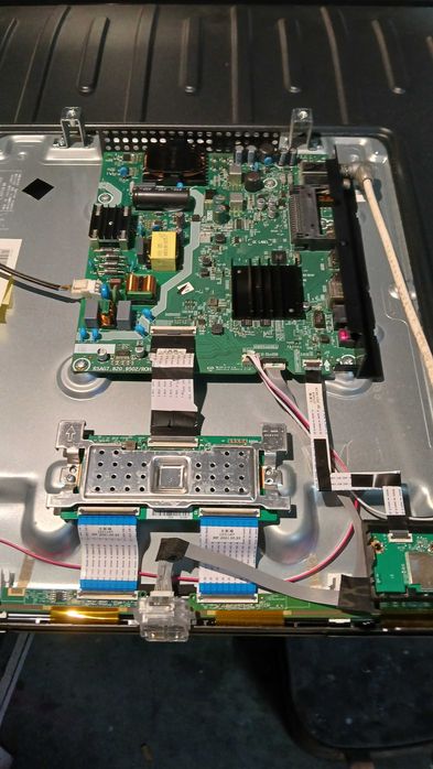 Tv hisense 55a7100f peças