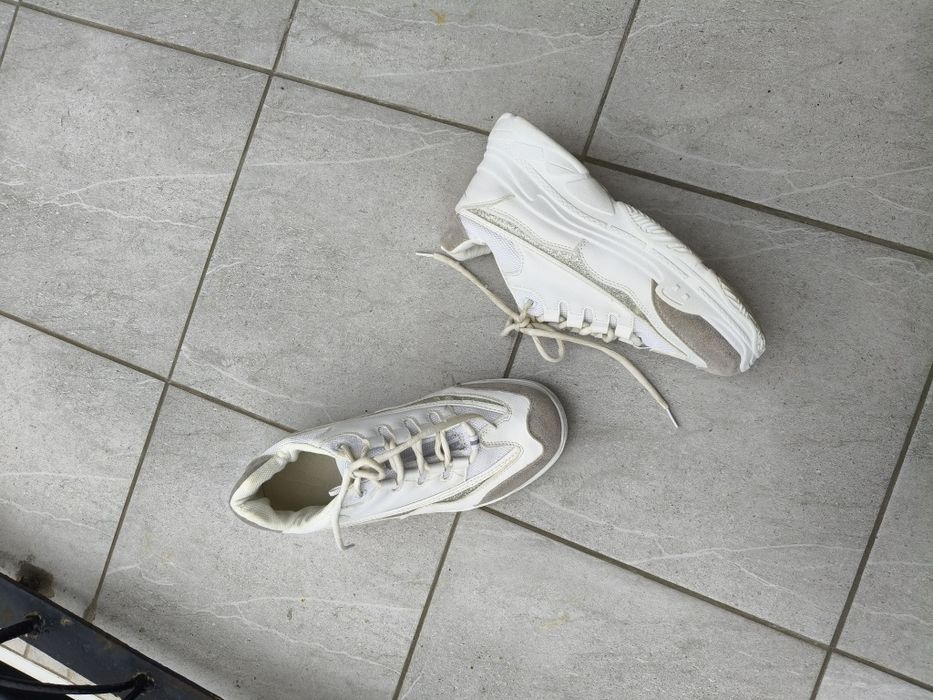 Białe adidasy dad shoes rozmiar 38