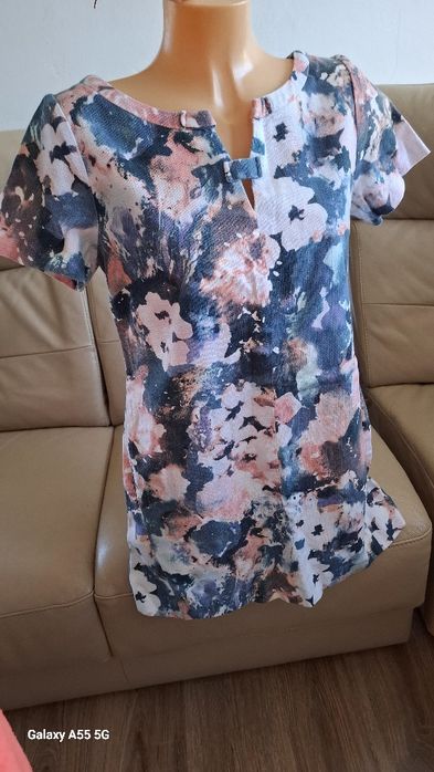 Sukienka tuba z krótkim rękawem