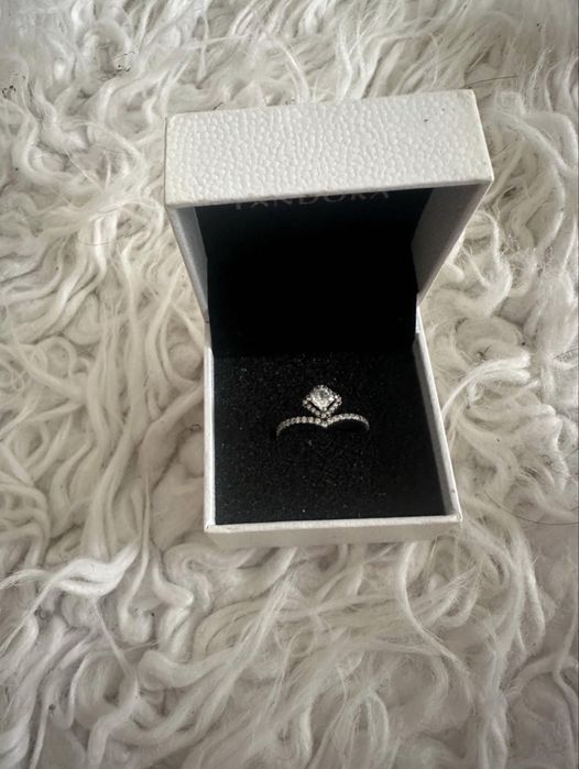 Vendo anel da pandora tamanho 48