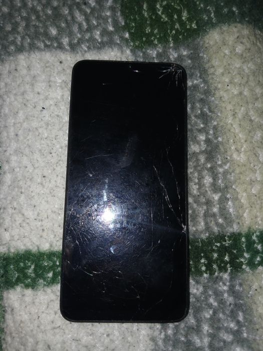 Poco c 65 з розбитим екранои