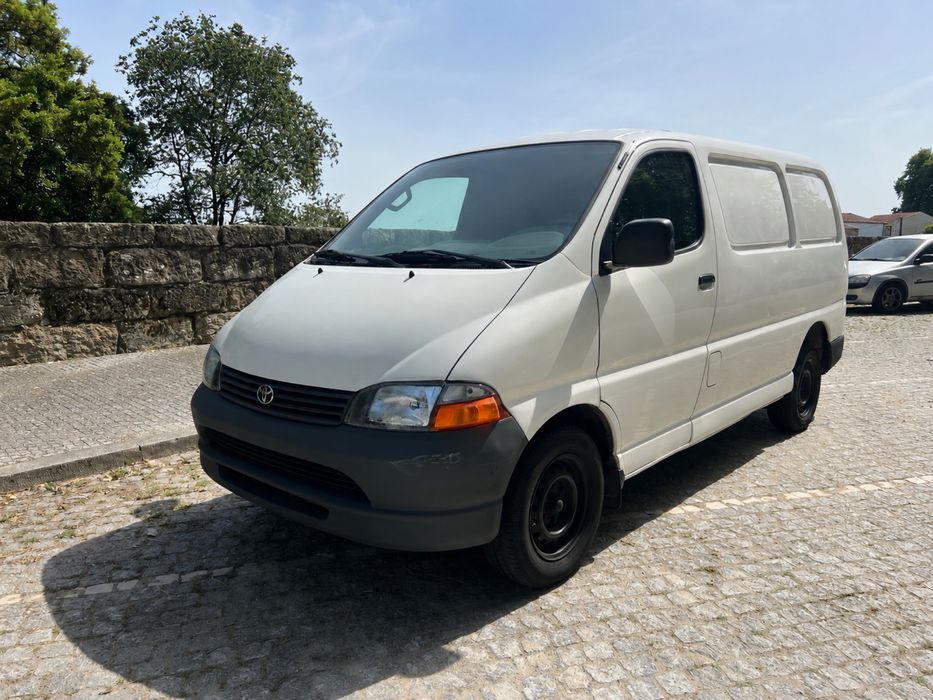 Toyota Hiace 2.5  - 2006 - Fibrada