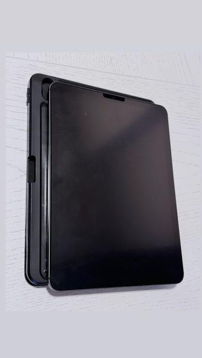 Apple iPad Air 10.9" M1 (A2589) 256GB - Cinzento Sideral