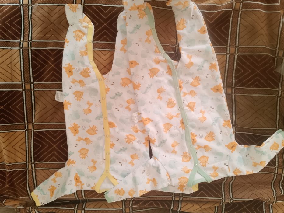 Продам речі з пакунку малюка
