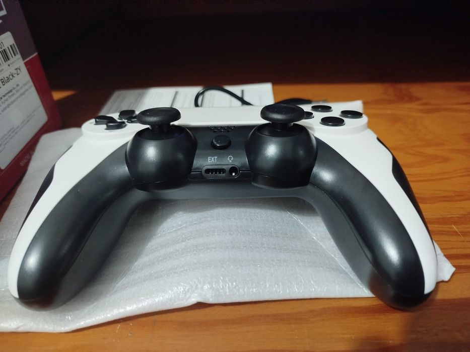 Comando NOVO PS4, PS3 e PC sem fios wireless Bluetooth, cabo incluído