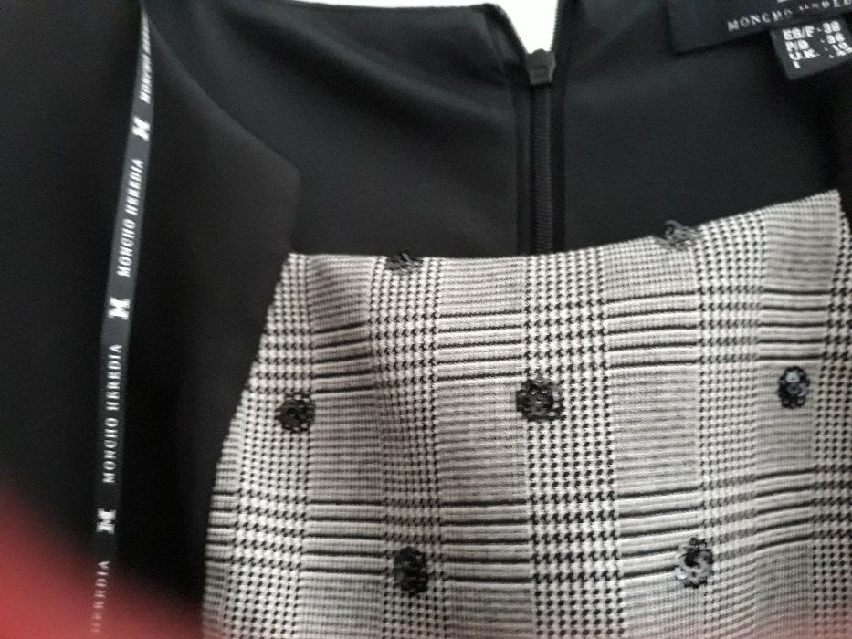 Vestido chique Moncho Heredia.