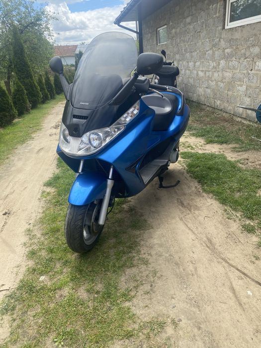 Продам скутер х8 250