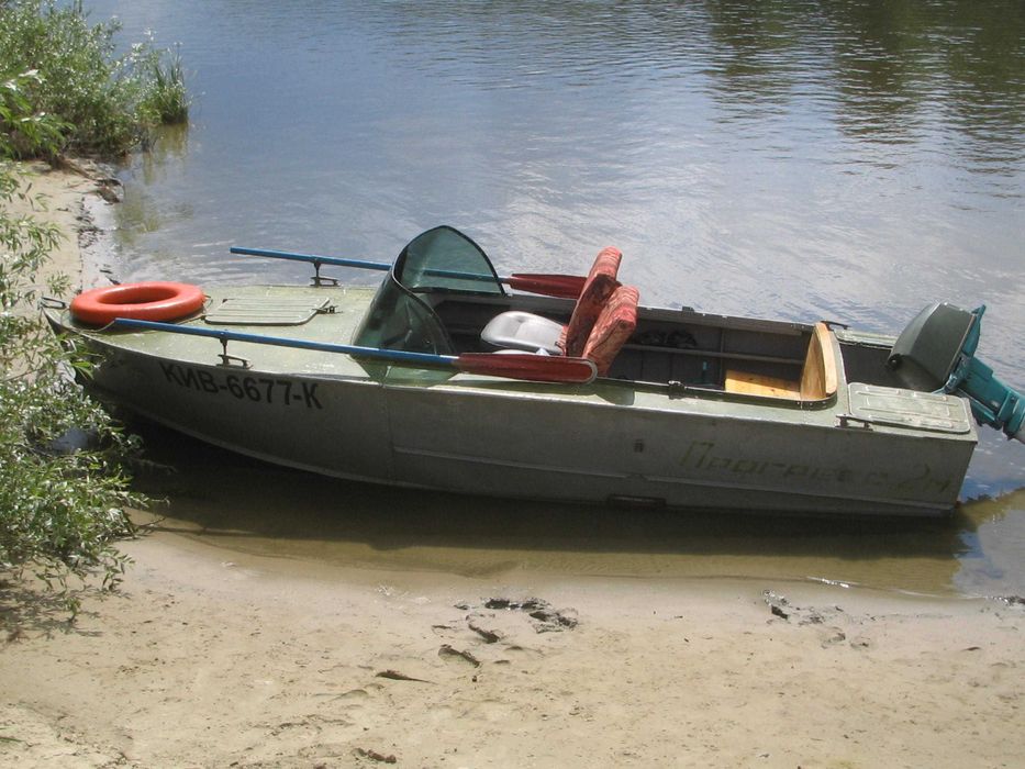 Лодка Прогресс 2М, лафет, 2 мотора