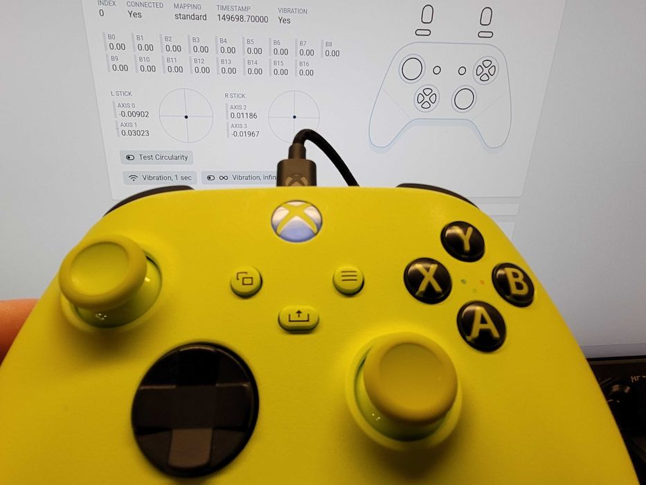 Oryginalny Pad Xbox Series X/S) Electric Volt – Odnowiony, Bez Driftu! | Gwarancja |