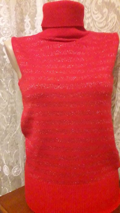 свитера и кофты  разных размеров 48-52