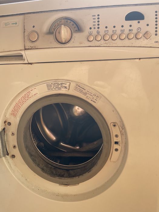 Пральна / стиральная / машина electrolux