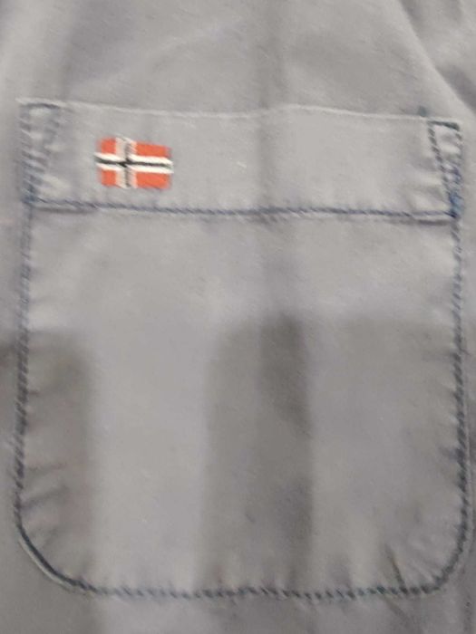 Camisa Naparijri tam. XL em excelente estado