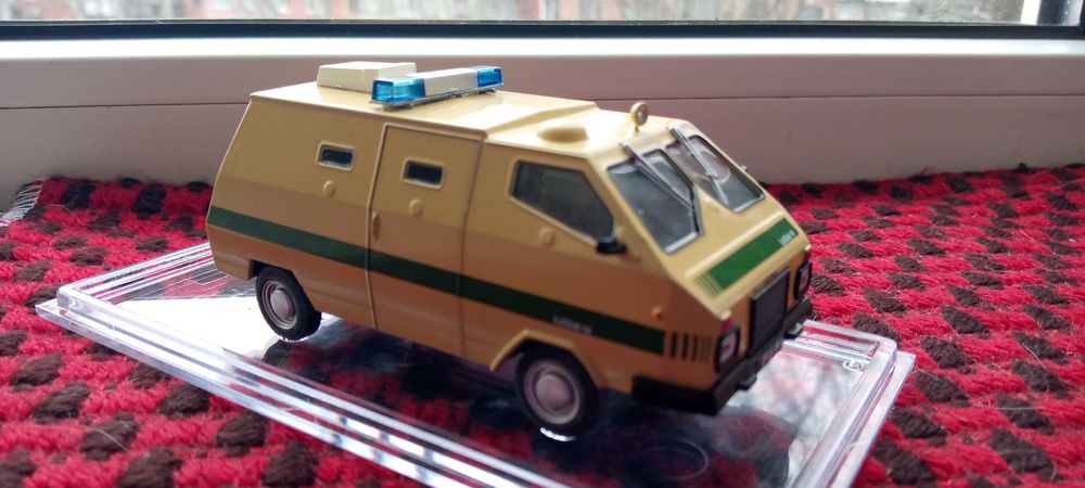 Модель 1:43 РАФ-Labbe